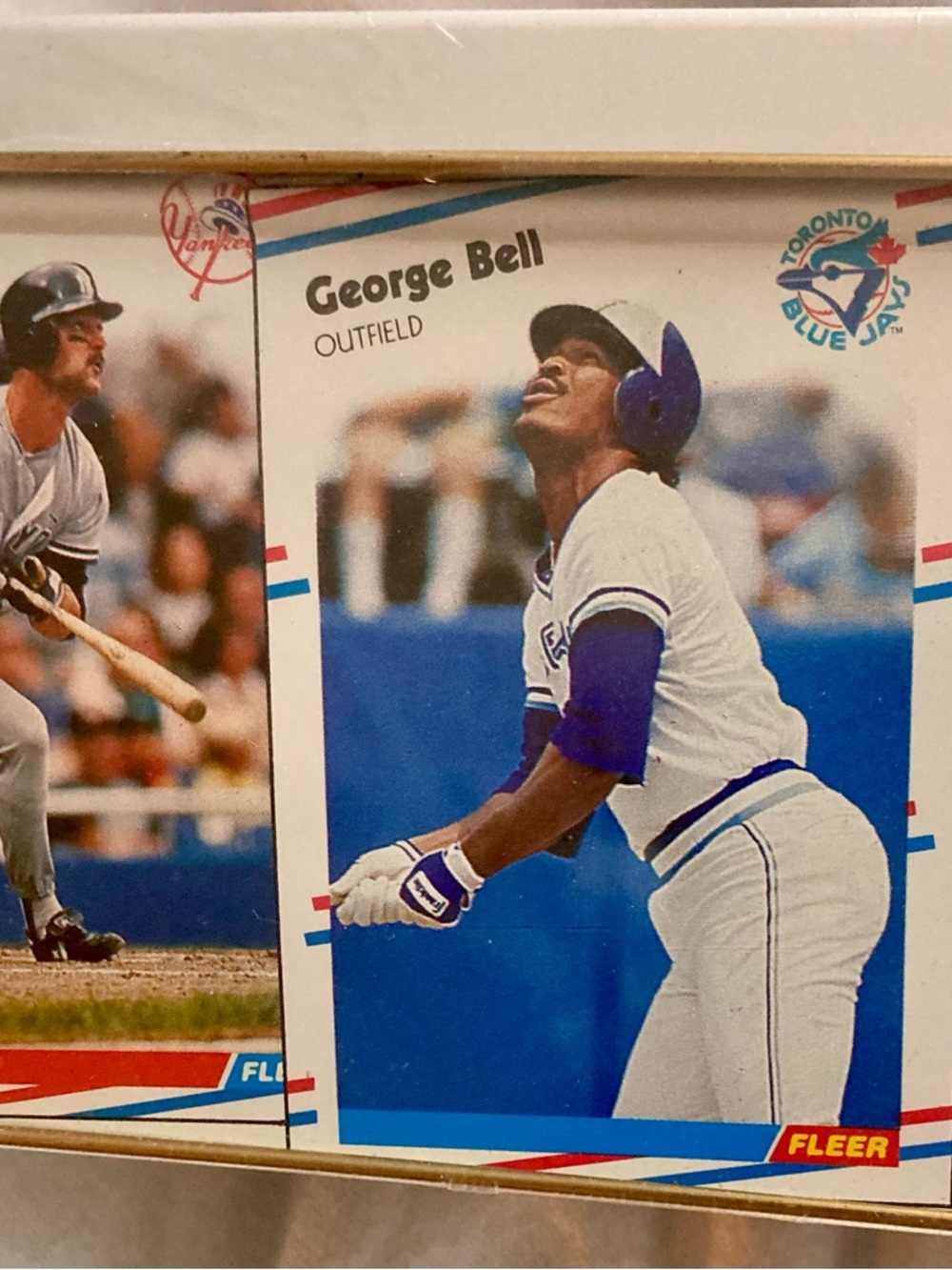 Fleer 1988 Baseball Team Logo Stickers & Trading Cards Box - White/Blue - Picture 4 of 11